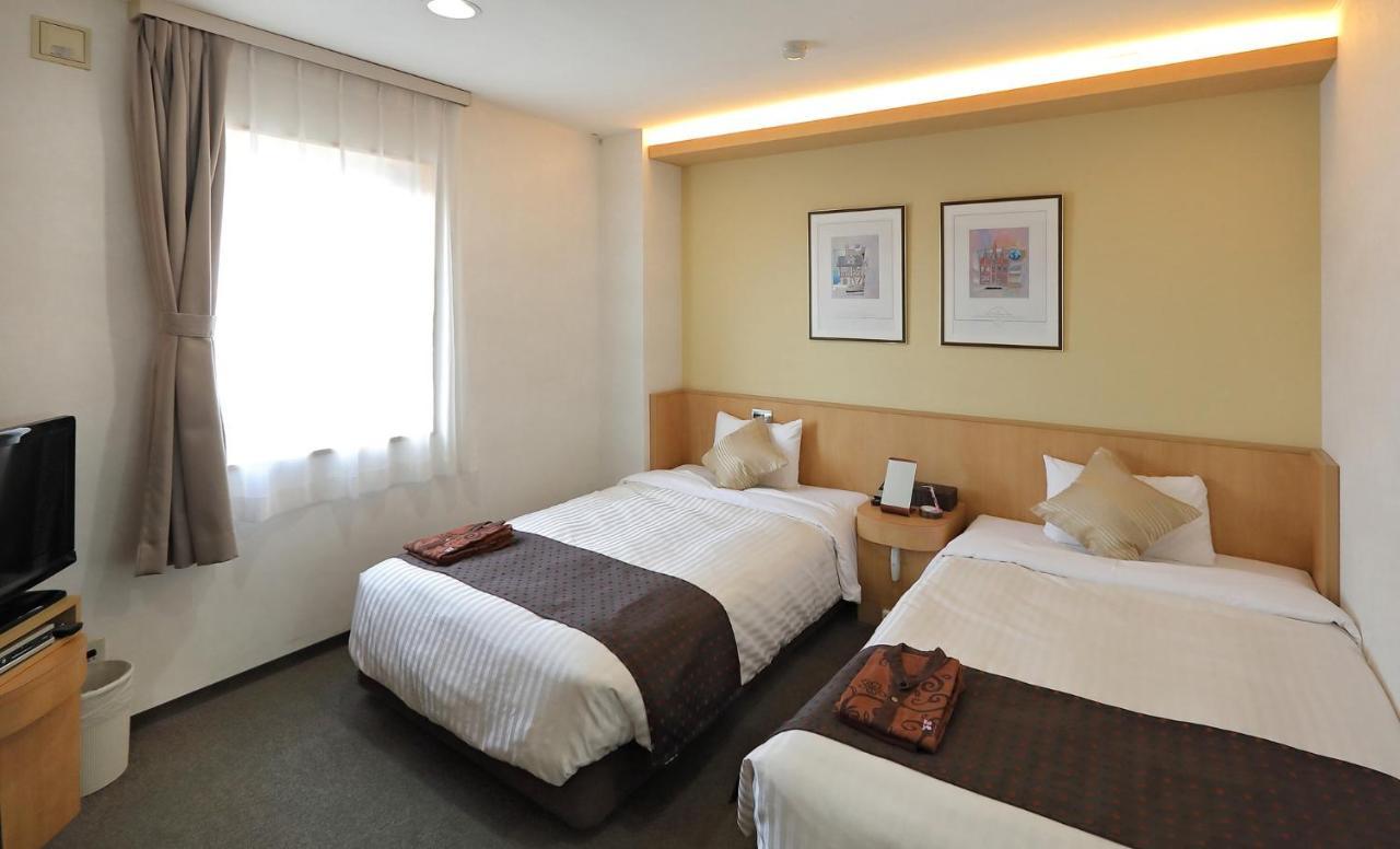 Shinhidaka Hotel Annex Inn מראה חיצוני תמונה