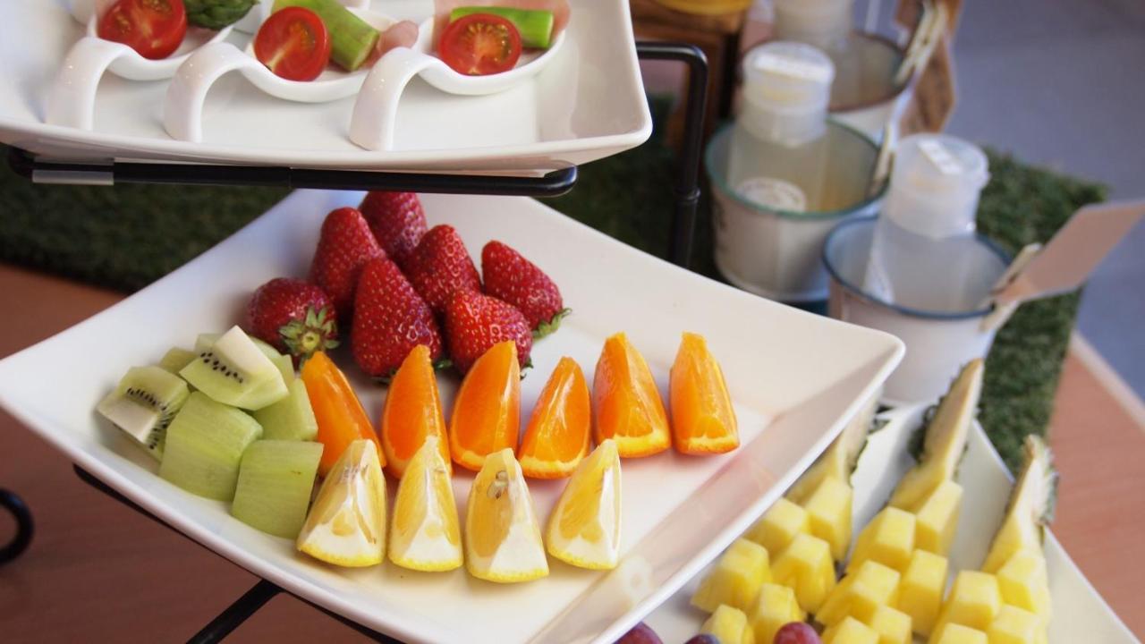 Shinhidaka Hotel Annex Inn מראה חיצוני תמונה